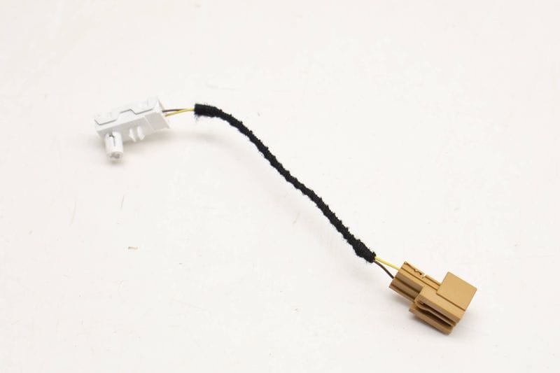 LED Light Module Wiring Connector 8W8947356 — Used (SKU 610757)
