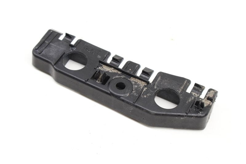 Side Skirt / Rocker Panel Mount Bracket 8W6853921A — Used (SKU 610908)