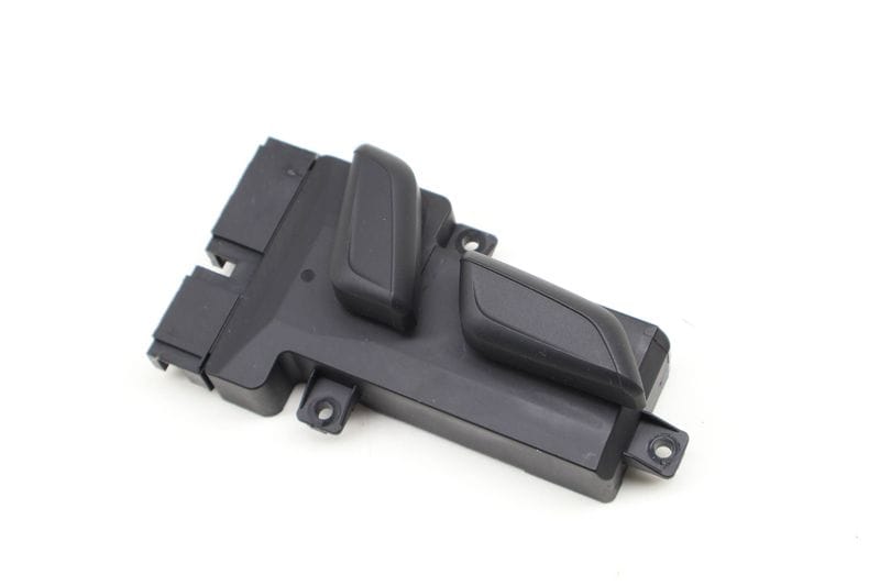 Seat Adjustment Switch 4M0959748 — Used (SKU 610605)