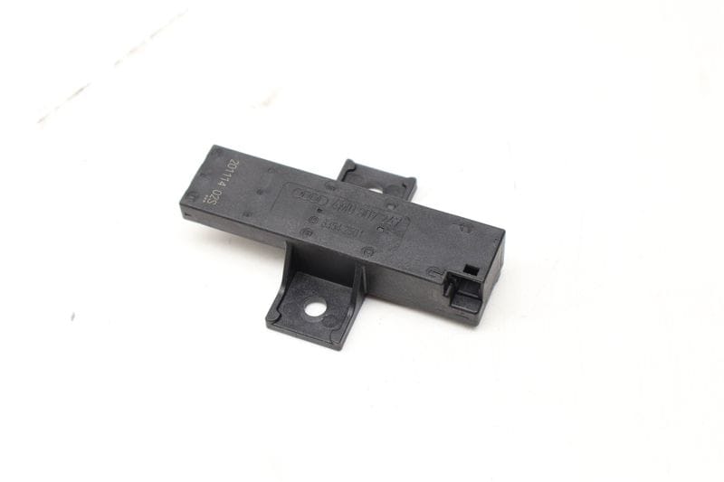 Kessy / Keyless Entry Antenna 4M0907247 — Used (SKU 610659)