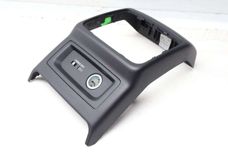 Center Console Trim / Panel 8W0864376 — Used (SKU 610532)