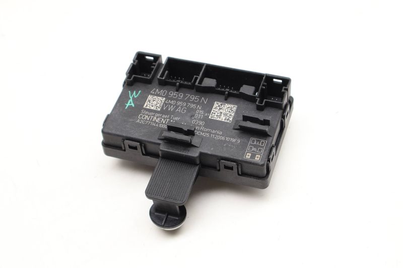 Door Control Module 4M0959795N — Used (SKU 610690)