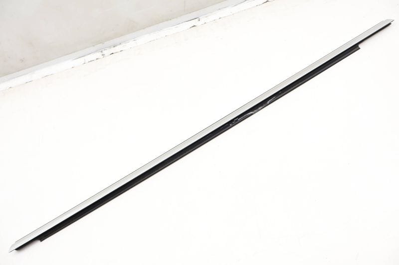 Door Window Slot Seal / Trim 8W8853764 — Used (SKU 610778)