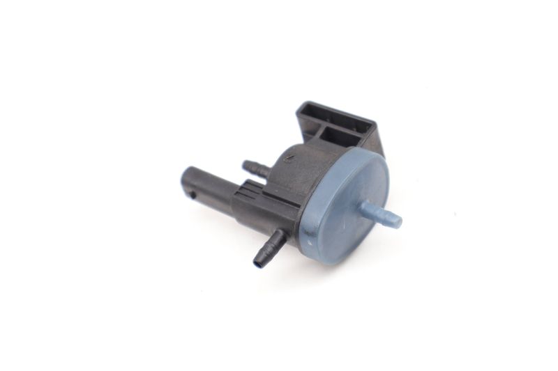 Solenoid Valve 06K906283 — Used (SKU 610799)