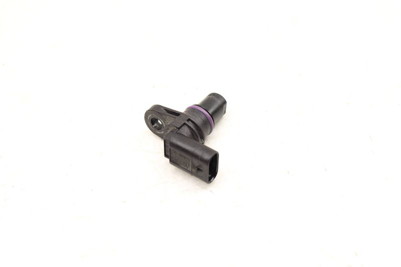 Cam / Camshaft Sensor 04C907601K — Used (SKU 535202)