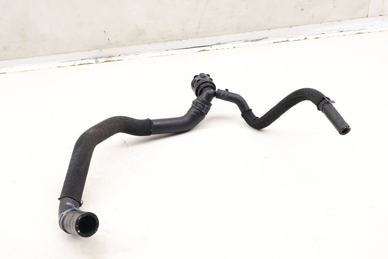 Coolant Hose / Line 5QF122157F — Used (SKU 620157)