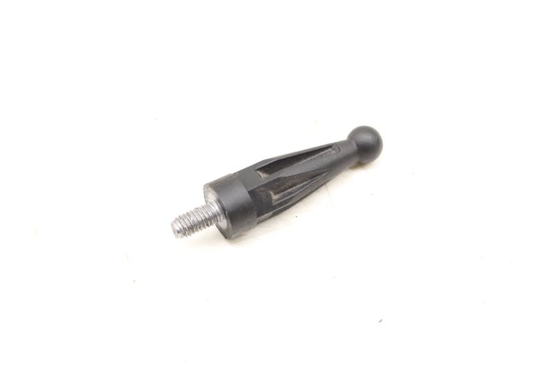 Engine Cover Ball Pin WHT005404 — Used (SKU 535238)