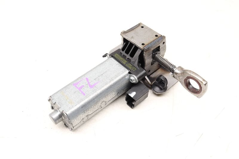 Front Tilt Seat Motor 3Q0959247 — Used (SKU 534885)
