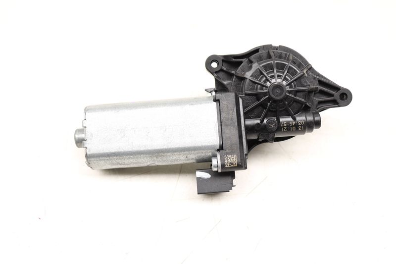 Rear Tilt / Height Seat Motor 3Q0959112 — Used (SKU 534888)