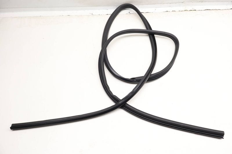 Sun Roof Seal / Gasket (INNER) 8W9877439 — Used (SKU 620087)