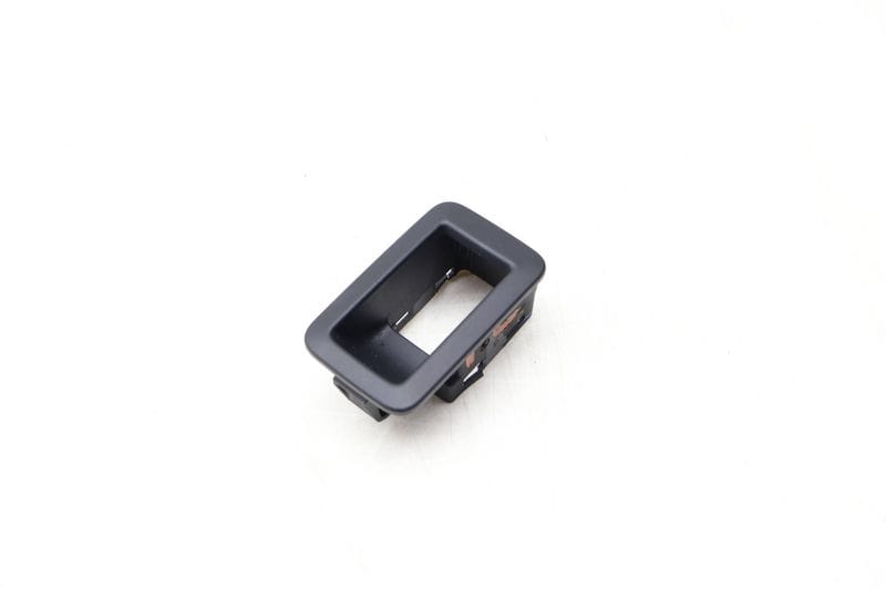 Door Window Switch Trim / Bezel 80B959829 — Used (SKU 655376)