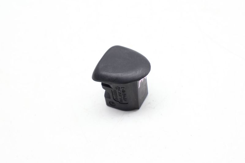 Exterior Door Handle Housing / Cap 80A837167 — Used (SKU 670707)