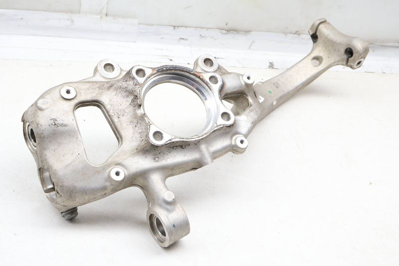 Spindle Knuckle 80A407560 — Used (SKU 670480)
