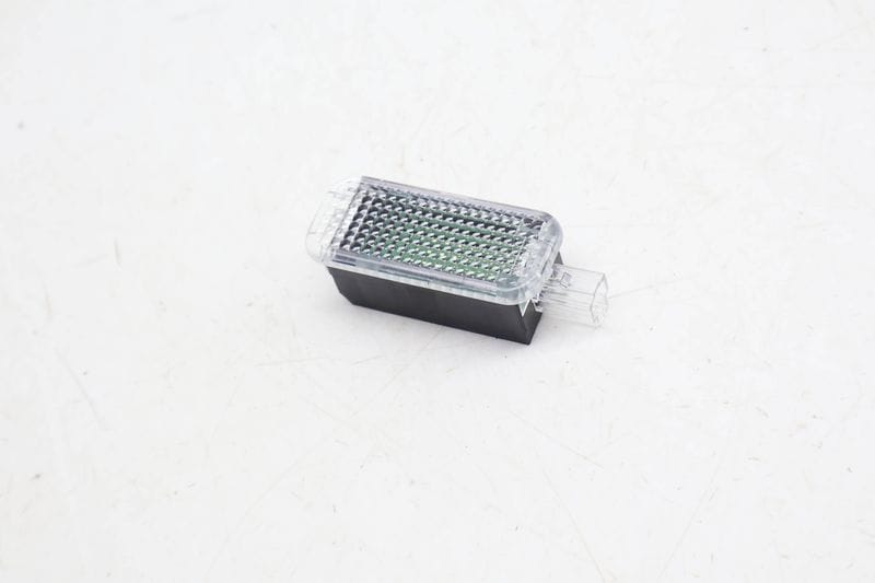 LED Interior Light 4E0947415A — Used (SKU 670705)