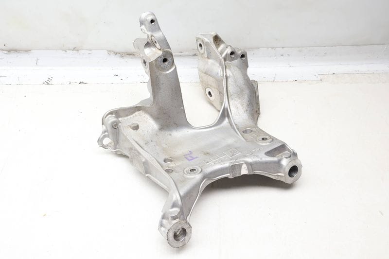 Subframe / Sub Frame Mount Bracket 80A399295R — Used (SKU 670464)