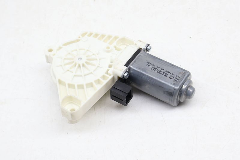 Power Window Motor 80A959812 — Used (SKU 670439)