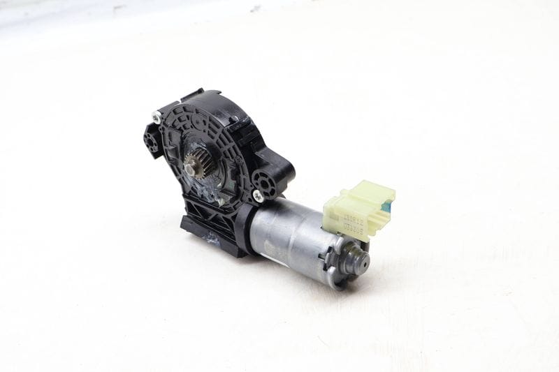 Sunroof / Sun Roof Motor 3G9877795G — Used (SKU 655326)