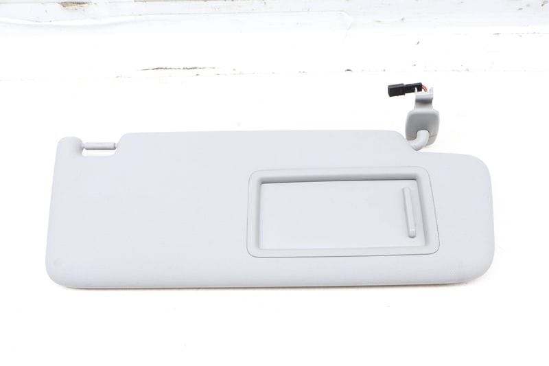 Sun Visor / Mirror 8W0857552AM — Used (SKU 655304)