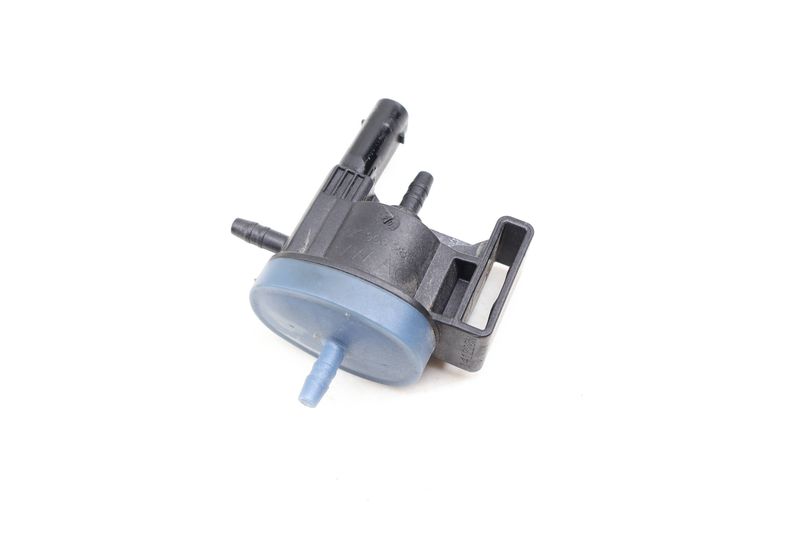 Solenoid Valve 06K906283 — Used (SKU 655526)