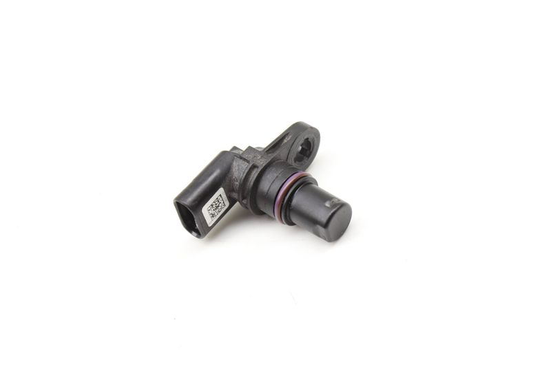 Cam / Camshaft Sensor 04C907601K — Used (SKU 587487)