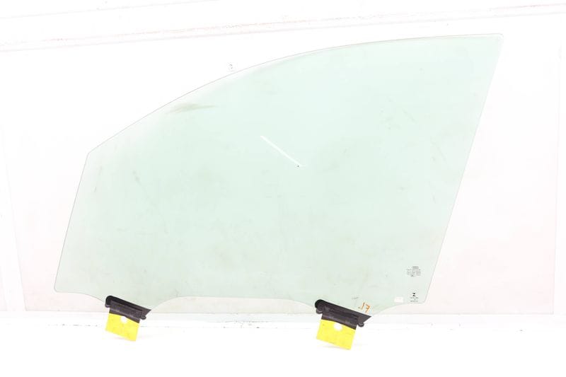 Door Window Glass 4M0845021 — Used (SKU 587053)