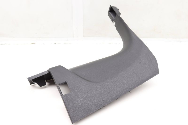 Lower A Pillar Trim / Panel 4M1867272C — Used (SKU 587210)