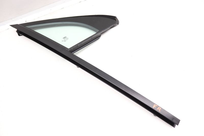 Side Door Window Glass 4M0845114 — Used (SKU 587060)