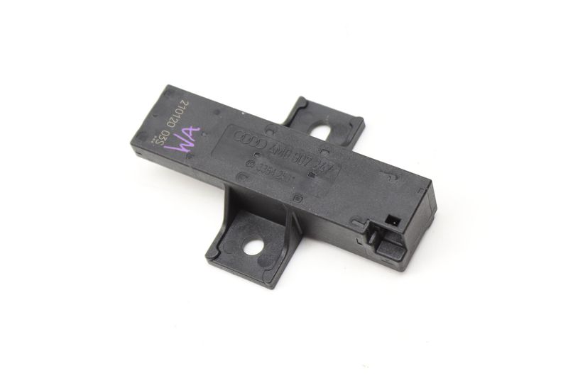 Kessy / Keyless Entry Antenna 4M0907247 — Used (SKU 587416)