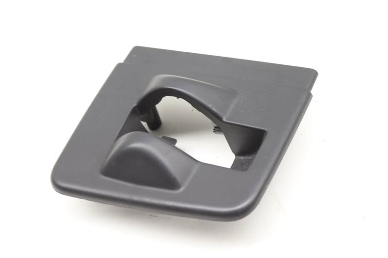 Inner Seat Lock / Locking Trim Cover 4M0883689B — Used (SKU 587093)