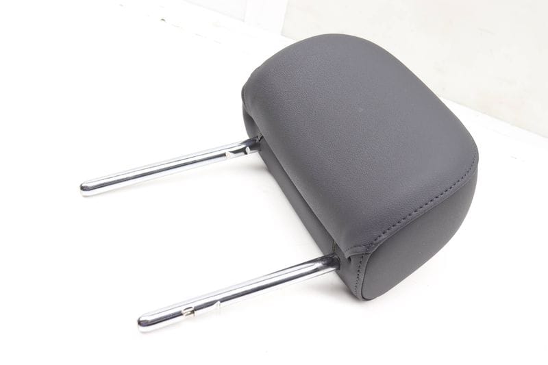 Outer Seat Headrest / Head Rest (2ND ROW) 4M0883901P — Used (SKU 587047)