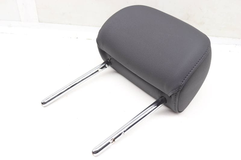 Outer Seat Headrest / Head Rest (2ND ROW) 4M0883901P — Used (SKU 587048)