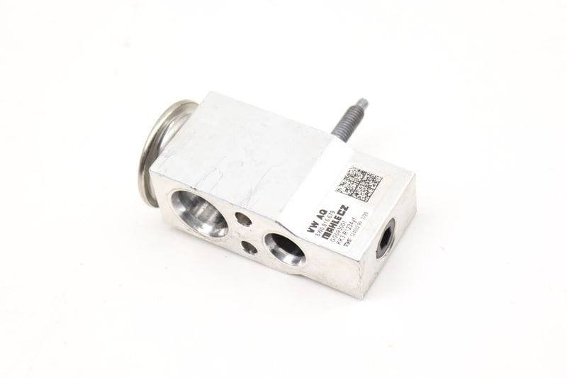 AC Expansion Valve 8W0816679 — Used (SKU 568900)