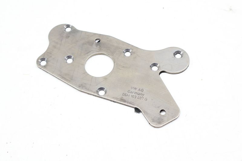 Engine Balance Shaft Plate / Cover Cap 06M103407G — Used (SKU 676813)