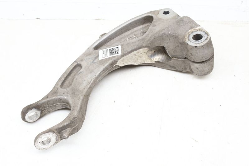 Suspension Fork / Shock Holder 4M0413038N — Used (SKU 676819)
