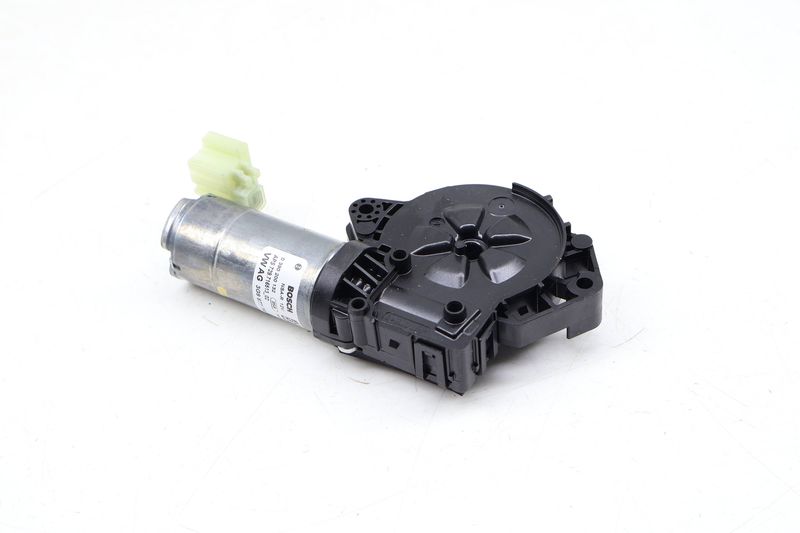 Sunroof / Sun Roof Motor 3G9877795F — Used (SKU 676654)