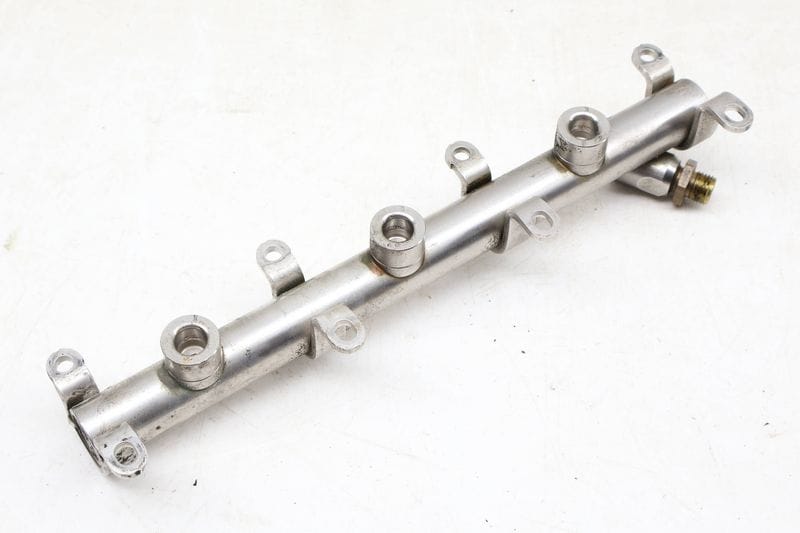 Fuel Rail 06M133315L — Used (SKU 676799)