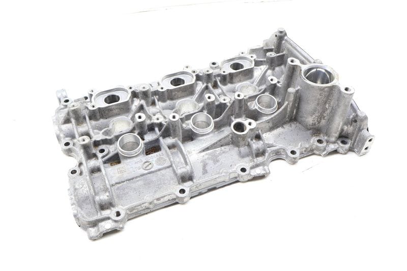 Engine Valve / Cylinder Head Cover 06M103470H — Used (SKU 676949)