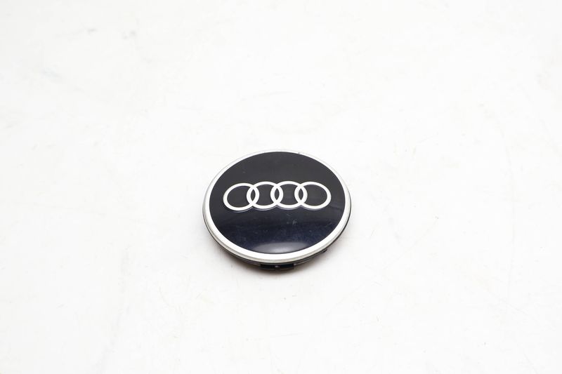 Wheel Center Cap 81A601170 — Used (SKU 699993)