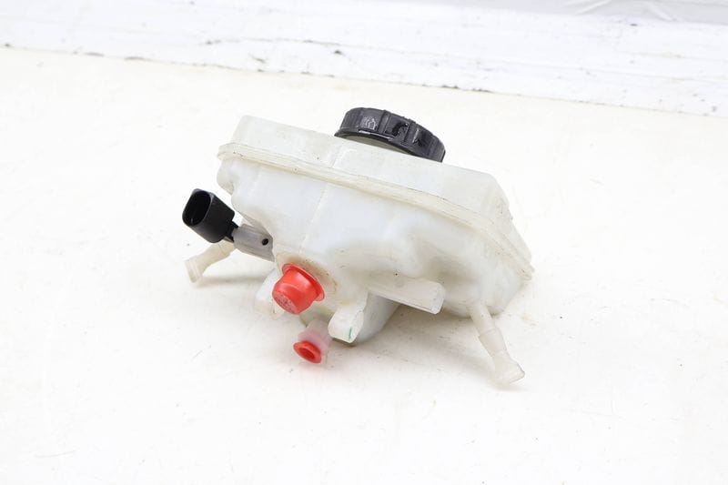 Brake Fluid Reservoir / Tank 8W0611301 — Used (SKU 701339)
