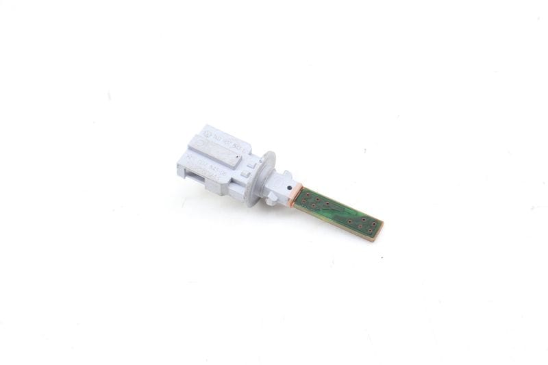 Climate Air Temp / Temperature Sensor 1K0907543E — Used (SKU 701172)