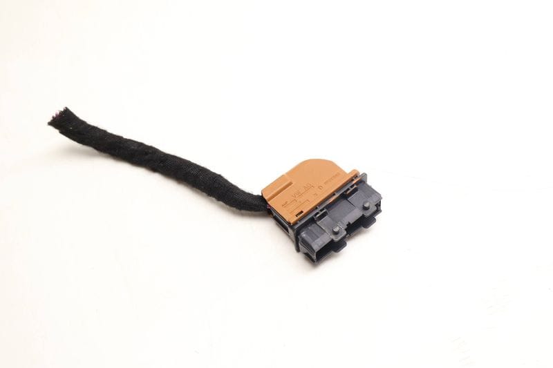 Door Wiring Harness Connector / Pigtail (19-PIN) 8R0972701 — Used (SKU 700818)