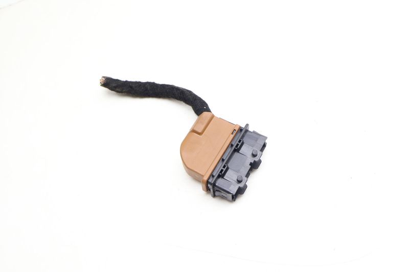 Door Wiring Harness Connector / Pigtail (19-PIN) 8R0972701 — Used (SKU 700819)