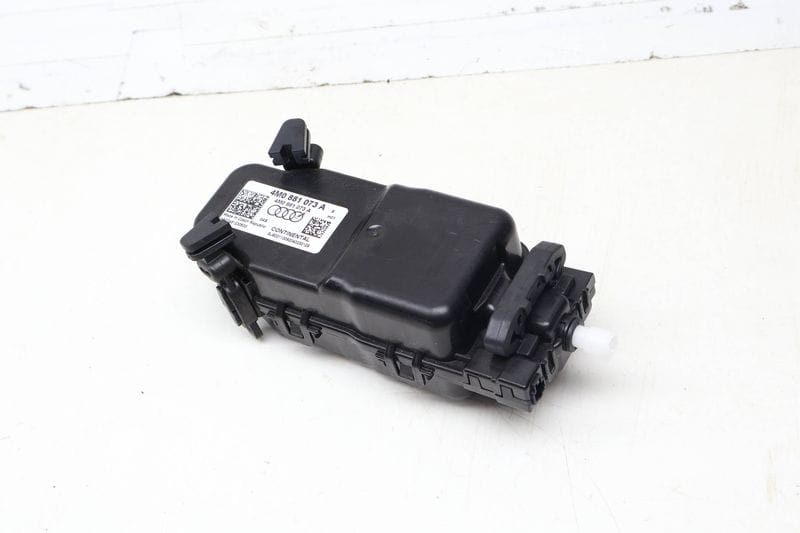 Seat Lumbar / Air Pump Motor 4M0881073A — Used (SKU 701085)