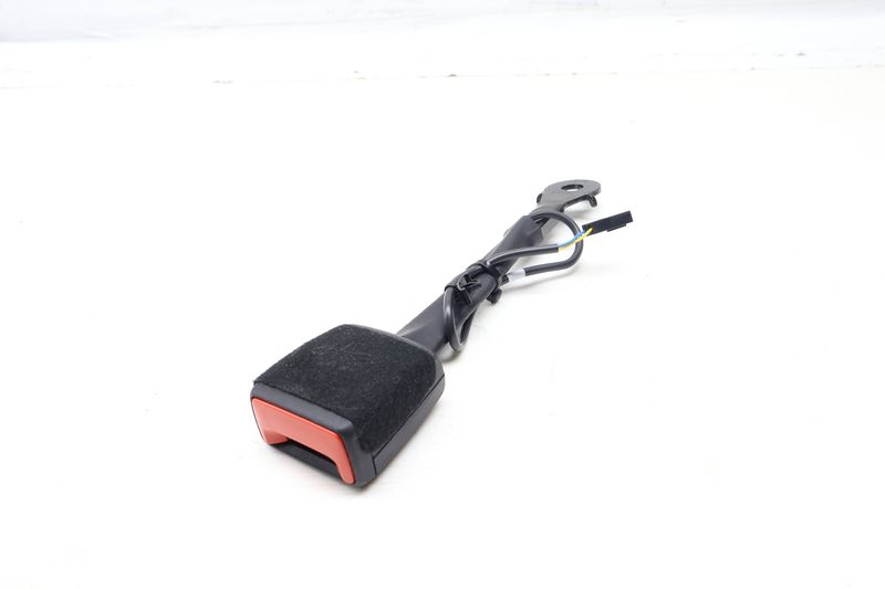 Seatbelt / Seat Belt Buckle Receiver 4K8857755J — Used (SKU 700876)