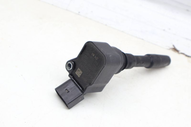 Ignition Coil / Pack 06H905110L — Used (SKU 701159)