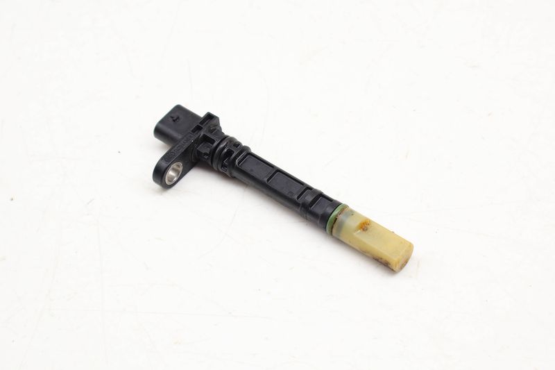 Impulse / Crankshaft Sensor 057906433B — Used (SKU 701129)
