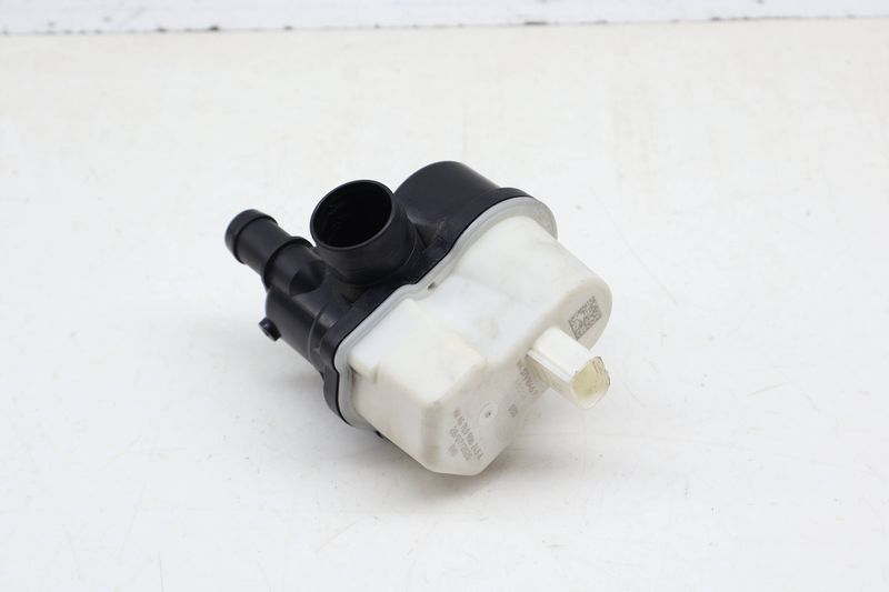 Leak Detection Pump / Ldp 7L0906243A — Used (SKU 701076)