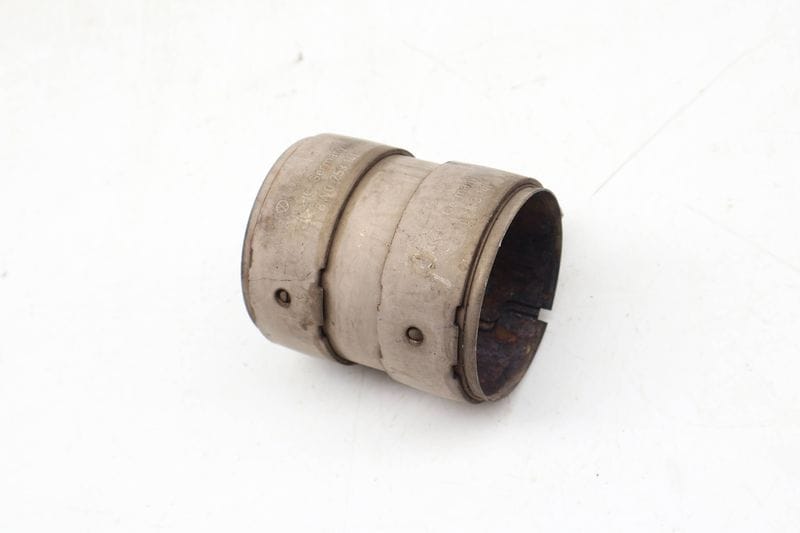 Exhaust Pipe Clamp 8W0253141 — Used (SKU 701282)
