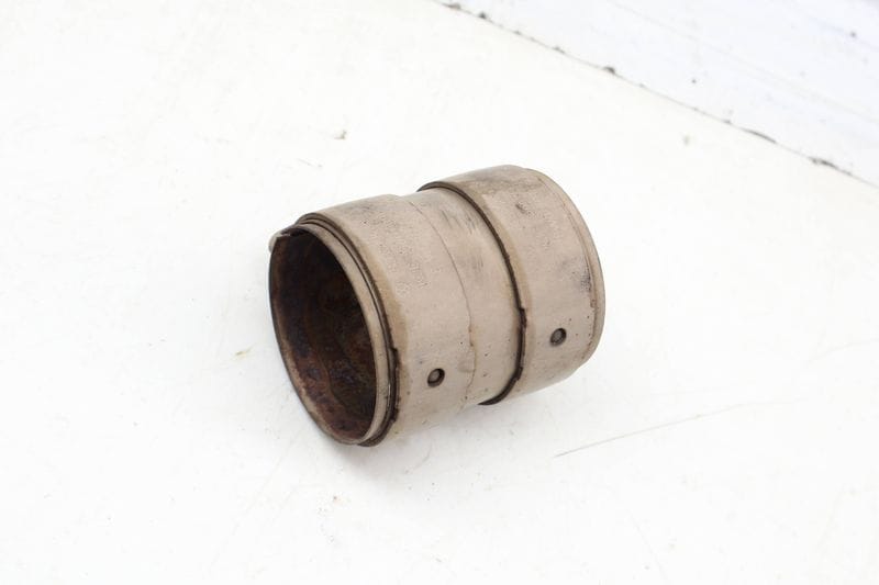 Exhaust Pipe Clamp 8W0253141 — Used (SKU 701285)