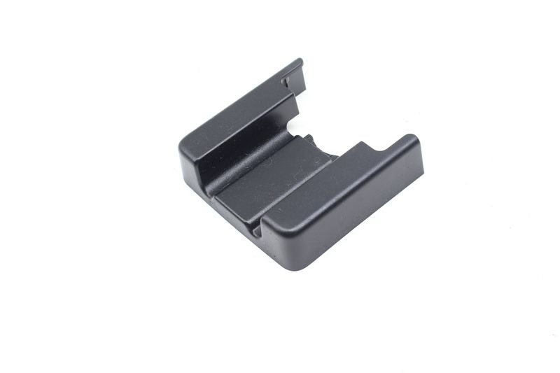 Seat Rail Trim / Cover 4M8885073A — Used (SKU 700982)